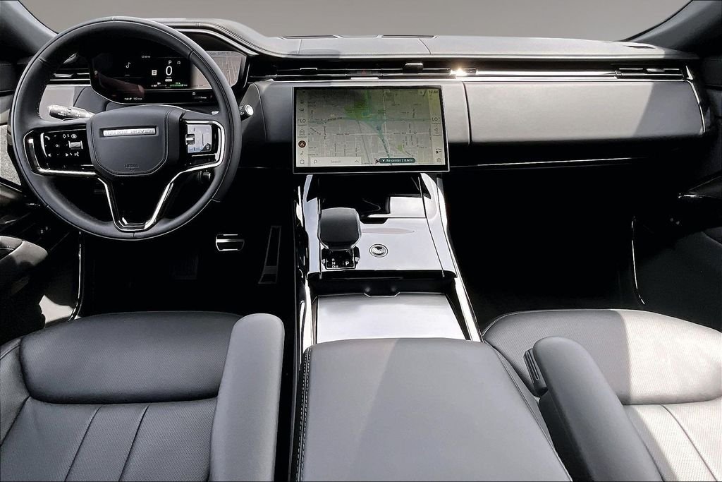 New 2026 BORASCO GREY Land Rover Dynamic SE image 5