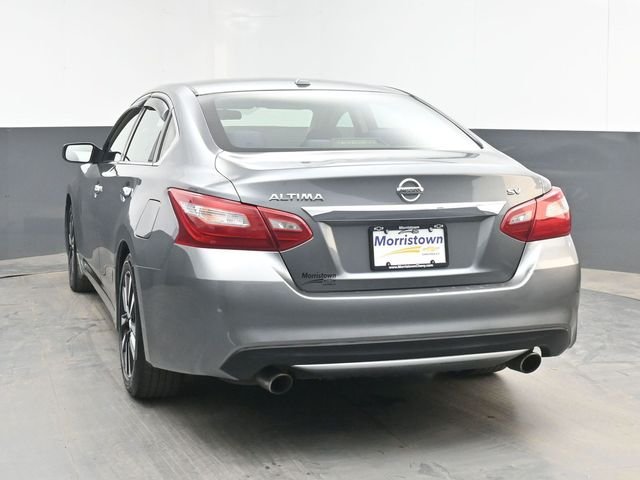 Used 2018 Gray Nissan 2.5 SV image 11