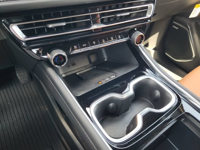2027 Chevrolet Traverse Z71 - Photo 21