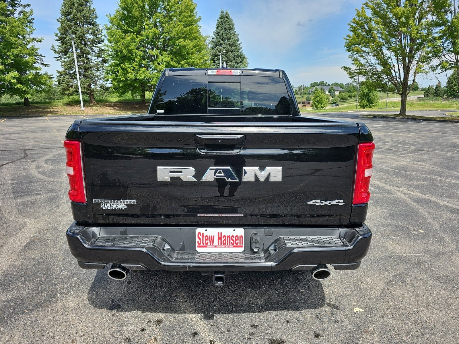 New 2026 Diamond Black Crystal Pearlcoat Ram Big Horn image 4