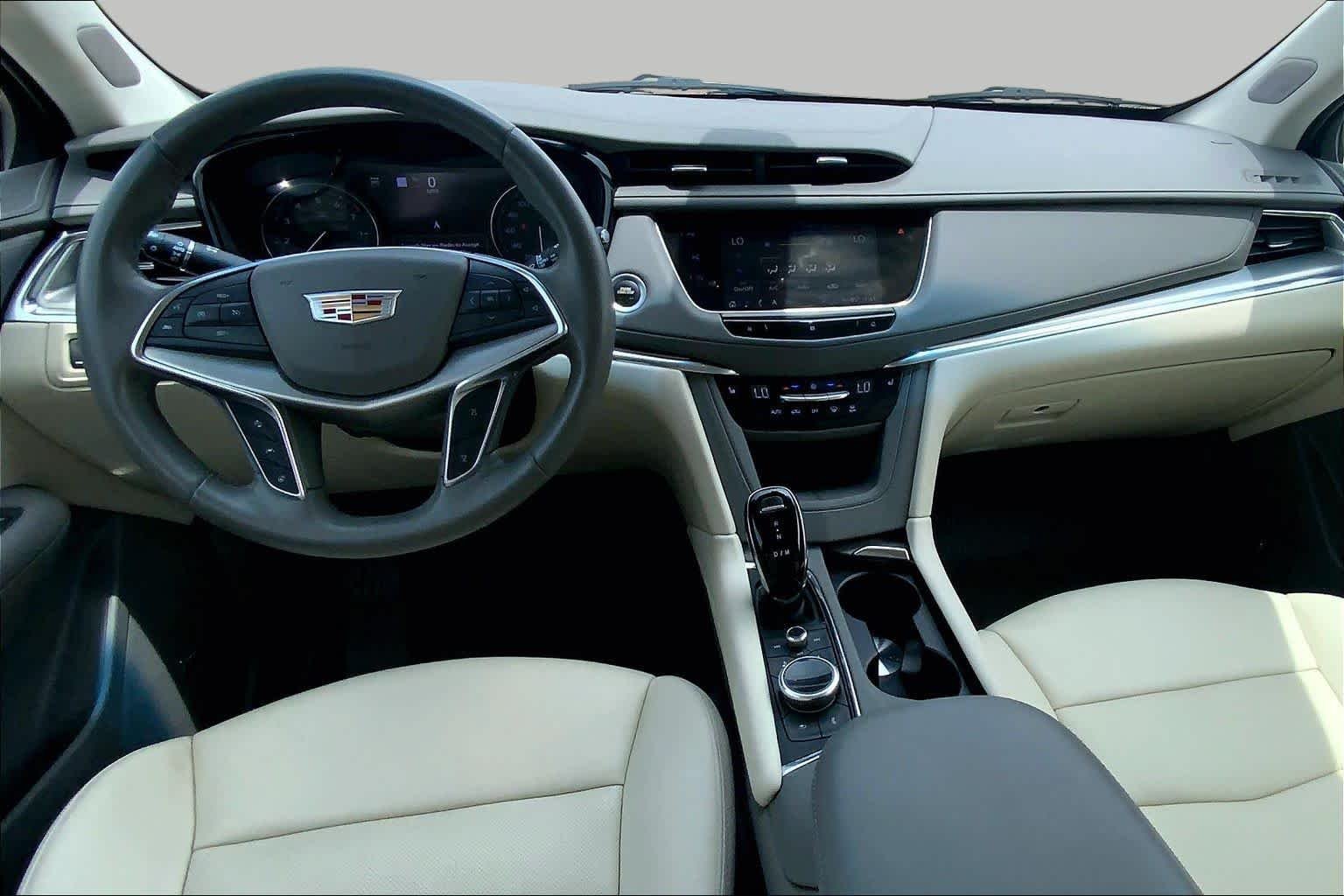 Certified Used 2021 Crystal White Tricoat Cadillac AWD Premium Luxury image 16