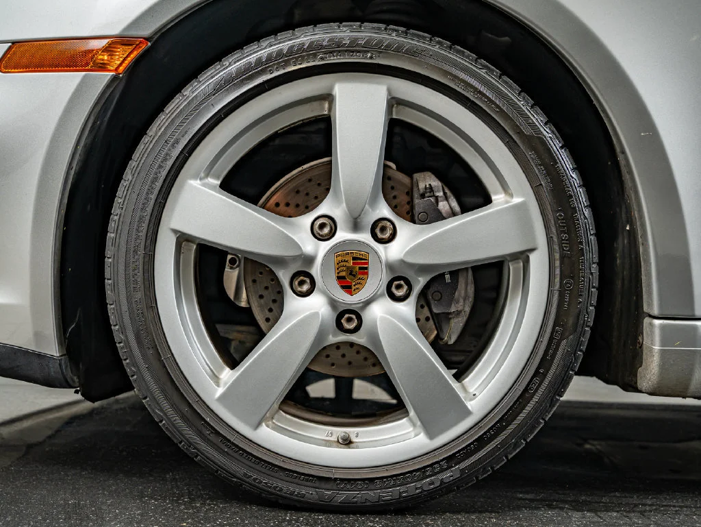 Used 2007 Arctic Silver Metallic Porsche  image 12