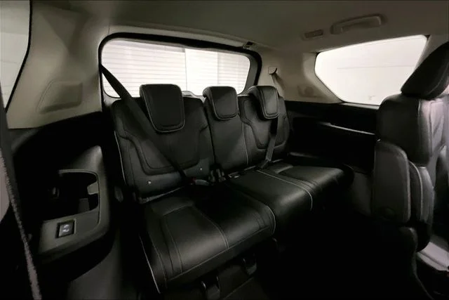 Used 2025 Mineral Black INFINITI SENSORY image 33