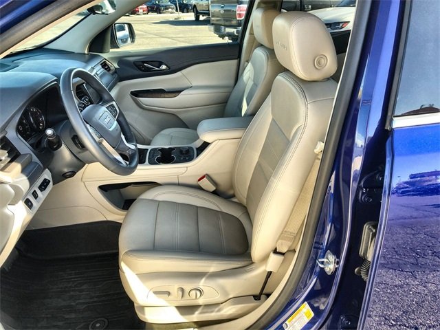 2023 Gmc Acadia Denali photo 3