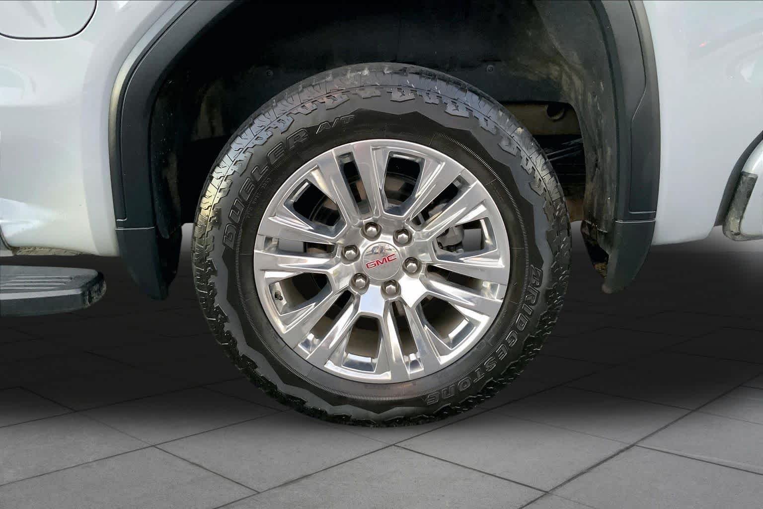 Used 2025 Thunderstorm Gray GMC Denali image 10