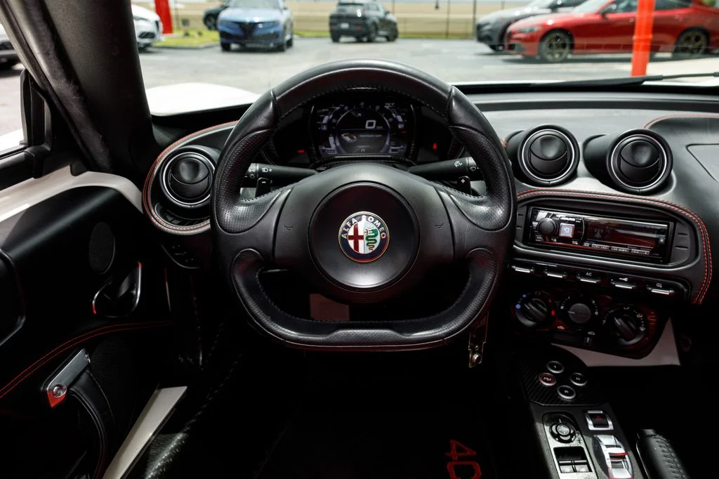 Used 2016 White Alfa Romeo Base image 11