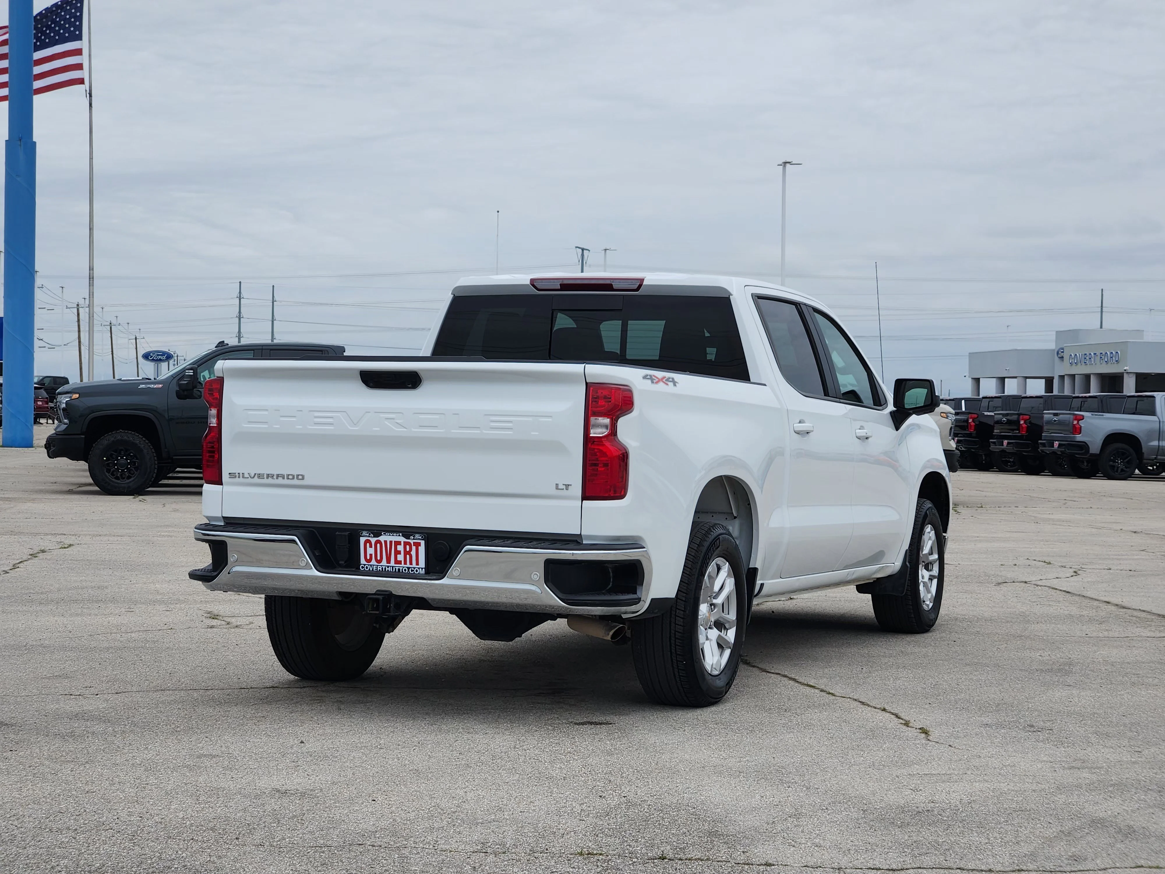 Used 2025 Summit White Chevrolet LT LT1 image 7