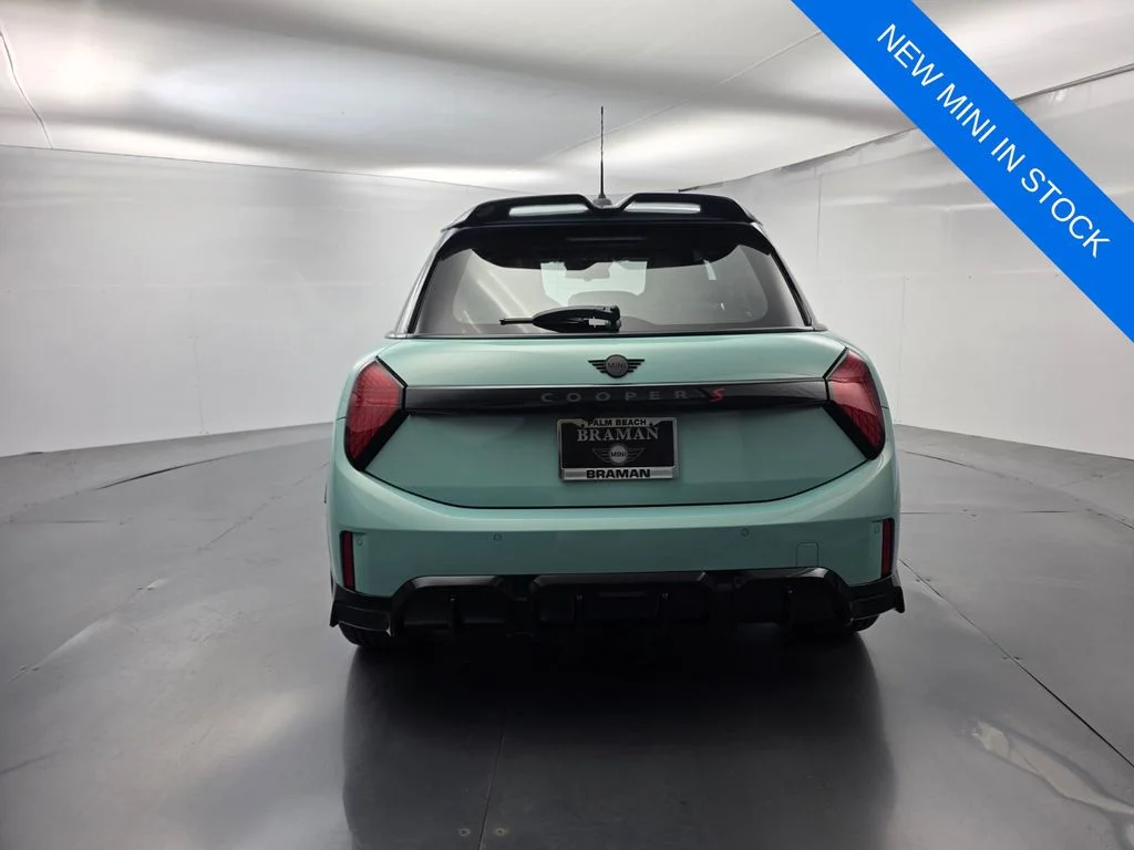 New 2026 Green MINI Iconic image 5