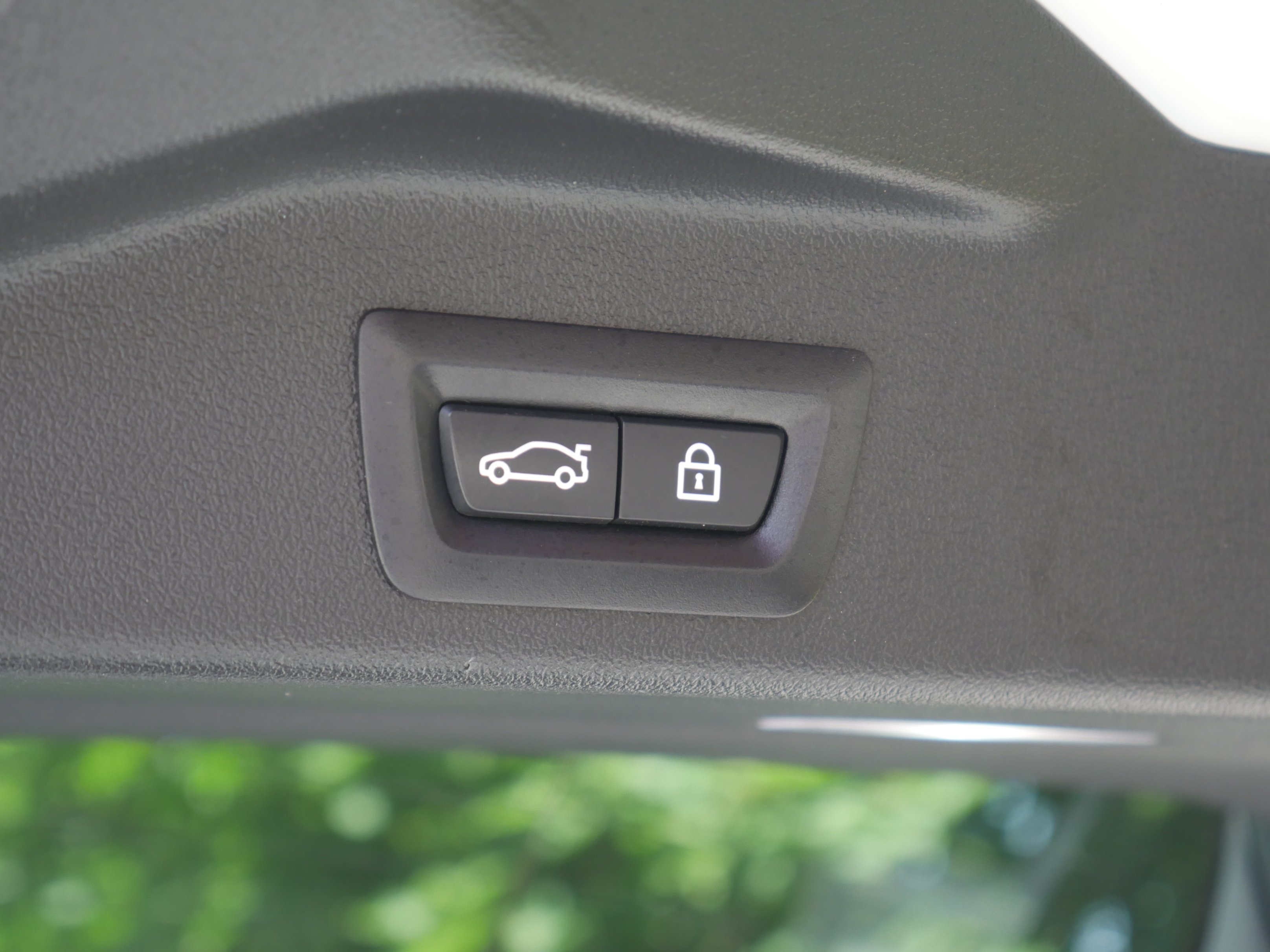 Used 2022 Alpine White BMW xDrive40i image 25