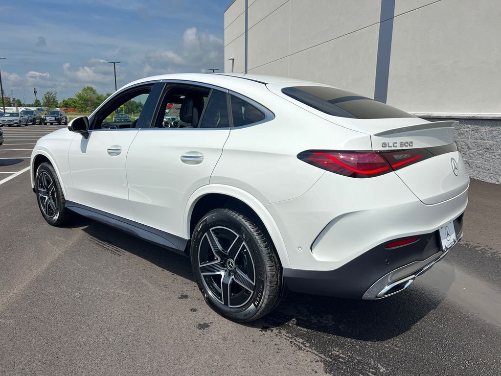New 2026 Polar White Mercedes-Benz GLC 300 image 5