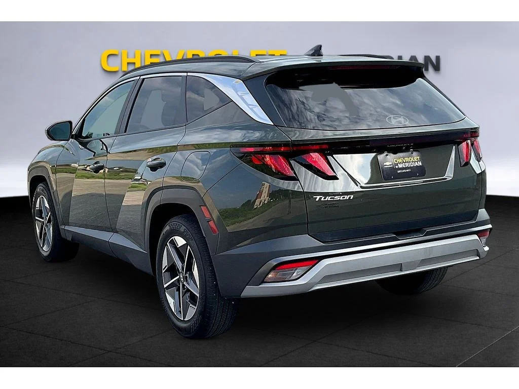 Used 2025 Gray Hyundai SEL image 2