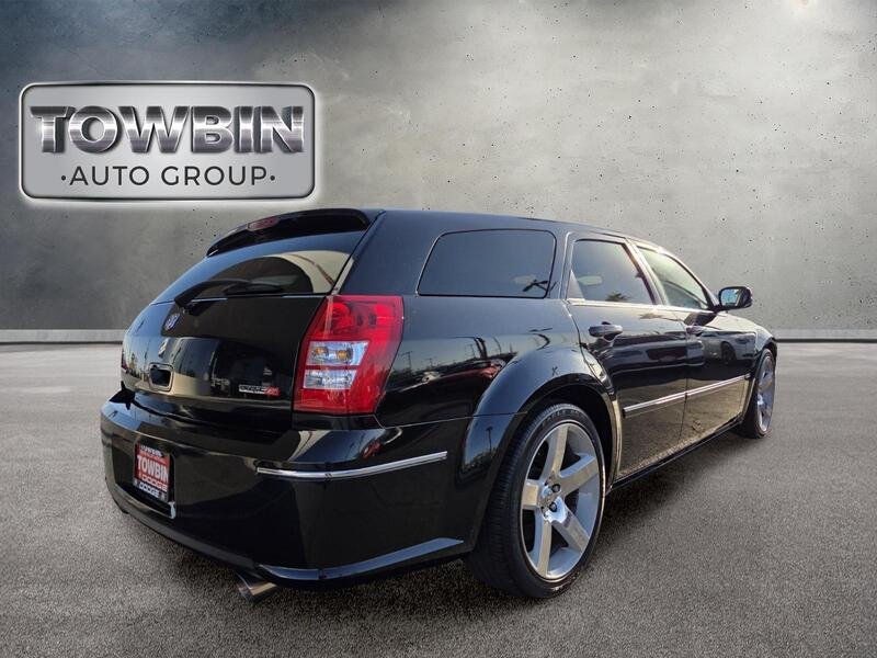 Used 2007 Black Dodge SRT8 image 4