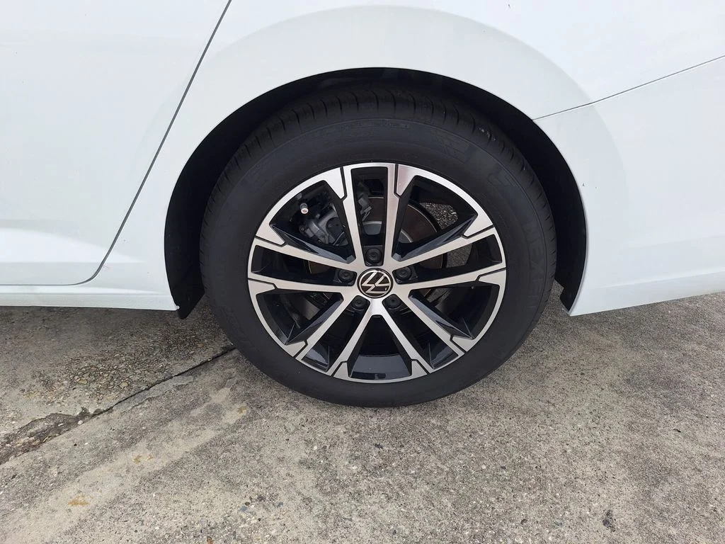 New 2026 White Volkswagen 1.5T Sport image 23