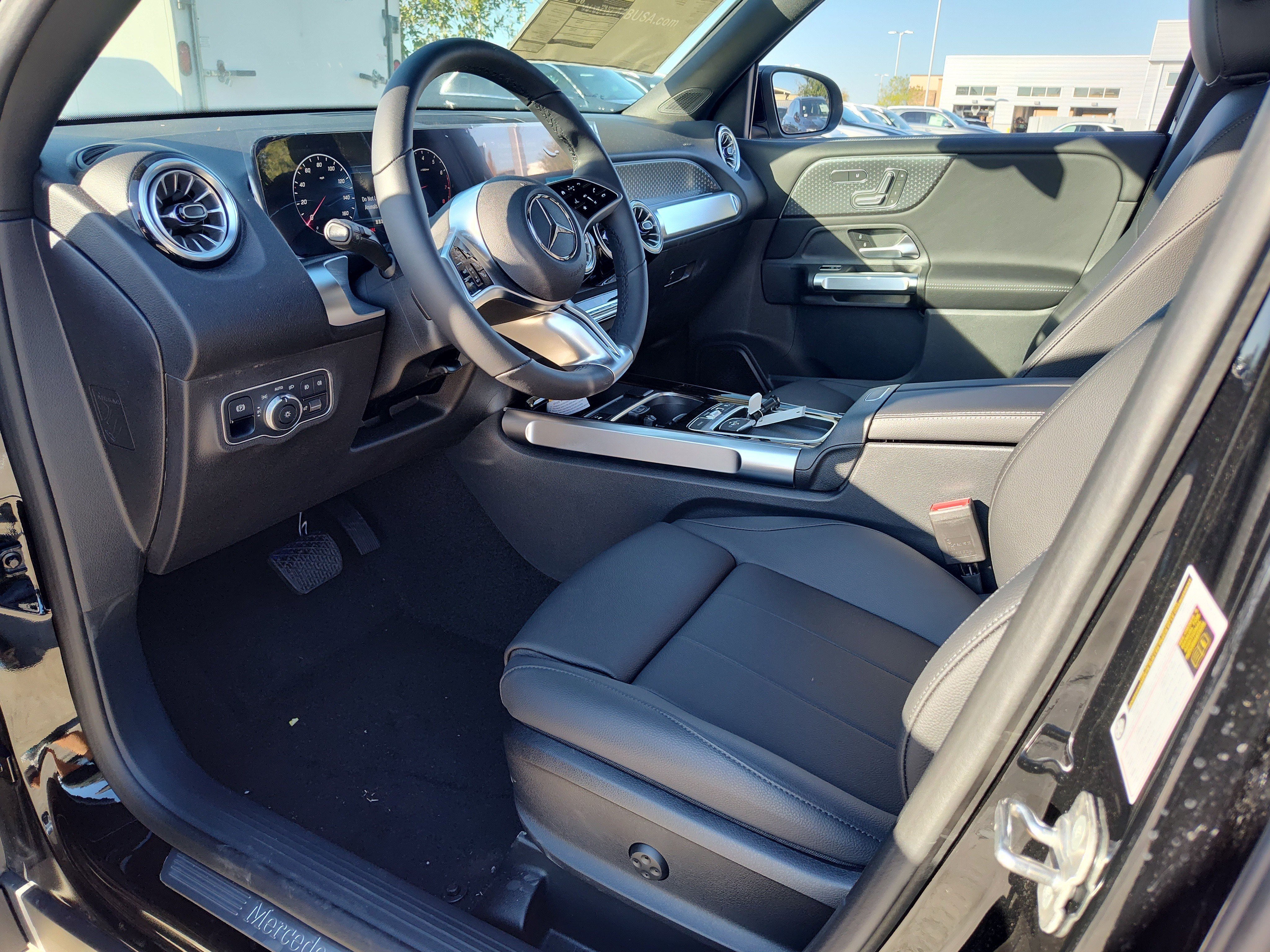 2025 Mercedes-Benz GLB Base - Photo 16