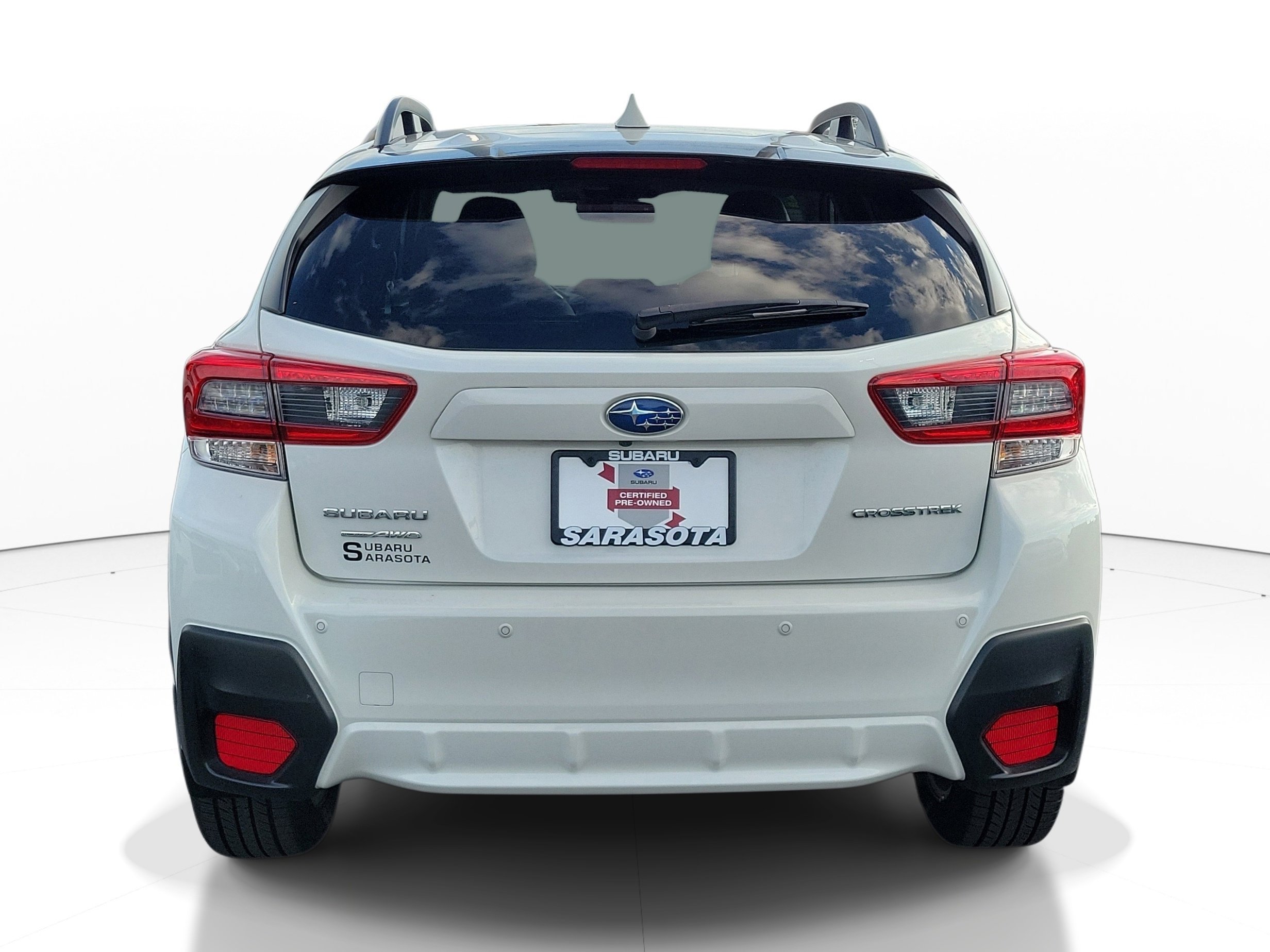 Used 2022 Crystal White Pearl Subaru Limited image 4