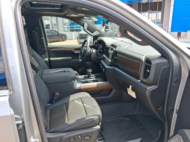 2026 Chevrolet Silverado 1500 High Country - Photo 11