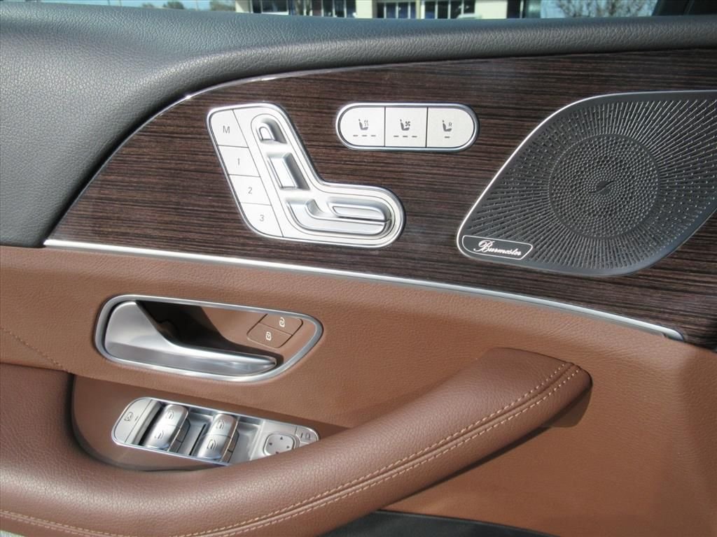2025 Mercedes-Benz GLS Base - Photo 22