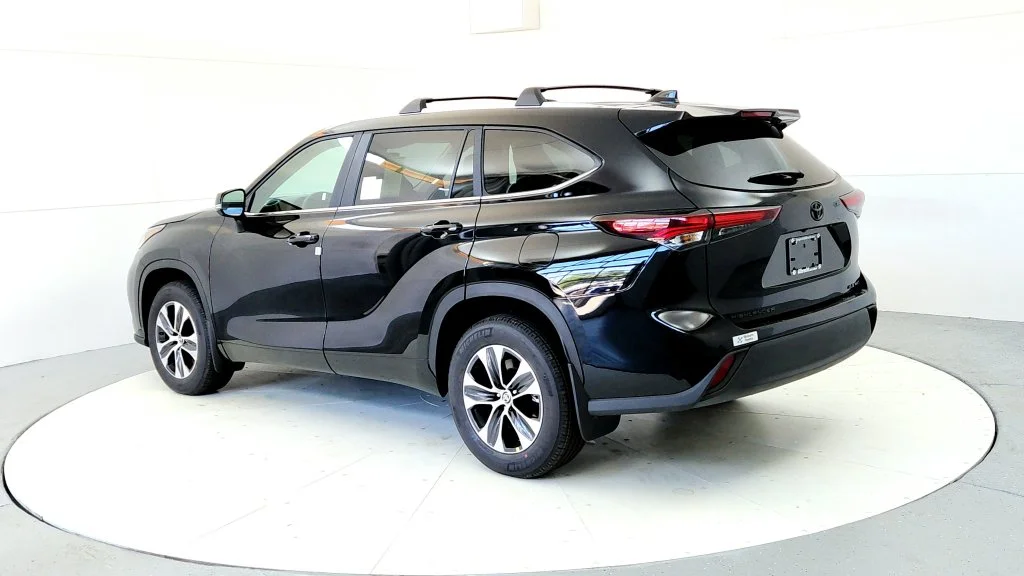 New 2026 Black Toyota XLE image 4