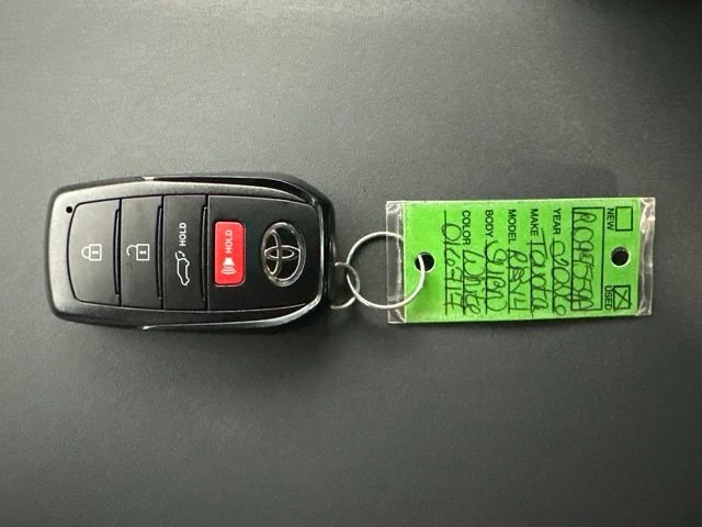 Used 2026 Off-white Toyota SE image 30