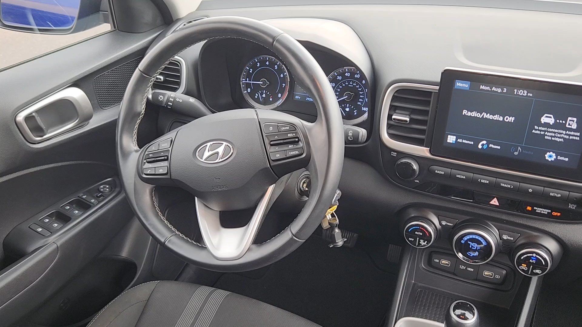 Used 2022 Intense Blue Hyundai SEL image 5