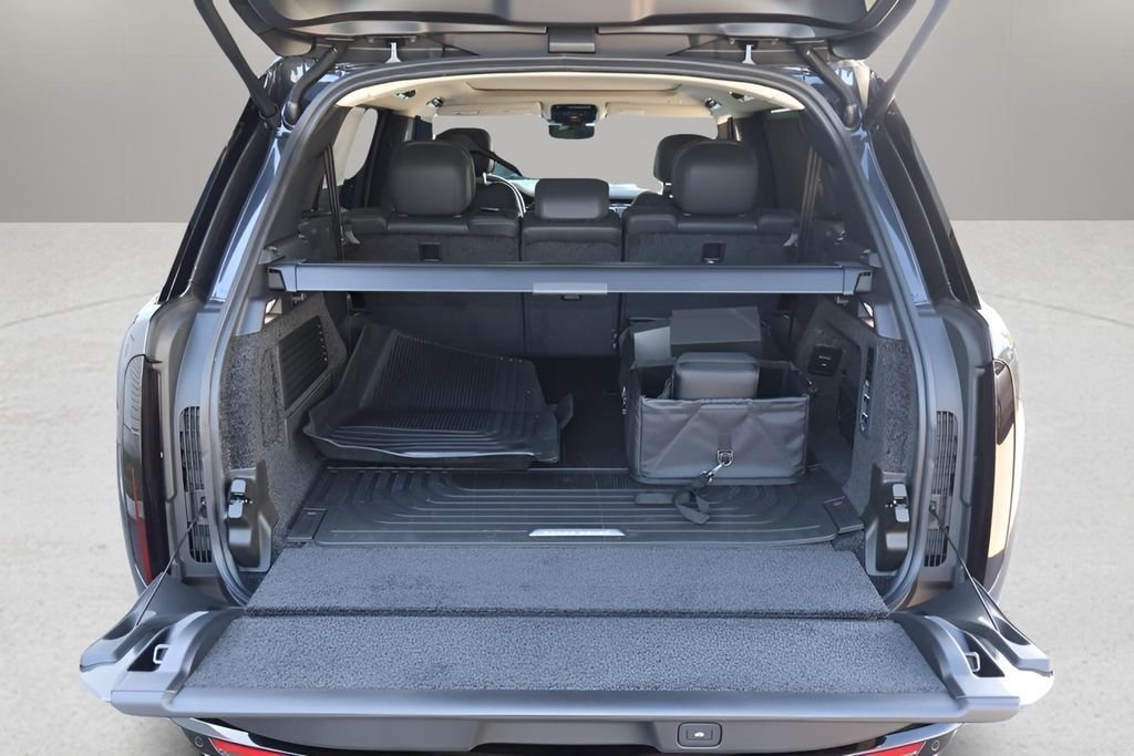 New 2026 Carpathian Grey LAND ROVER SE LWB 7-Seats / V8 image 16