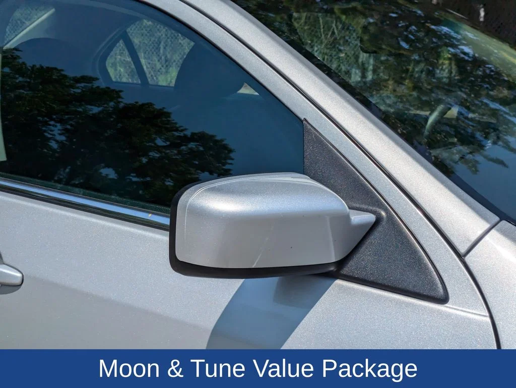 Used 2010 Brilliant Silver Metallic Ford SEL image 12