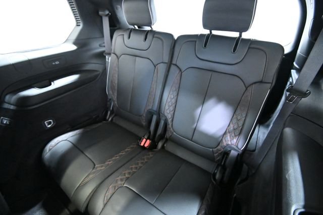 Used 2024 Gray Jeep Summit image 9
