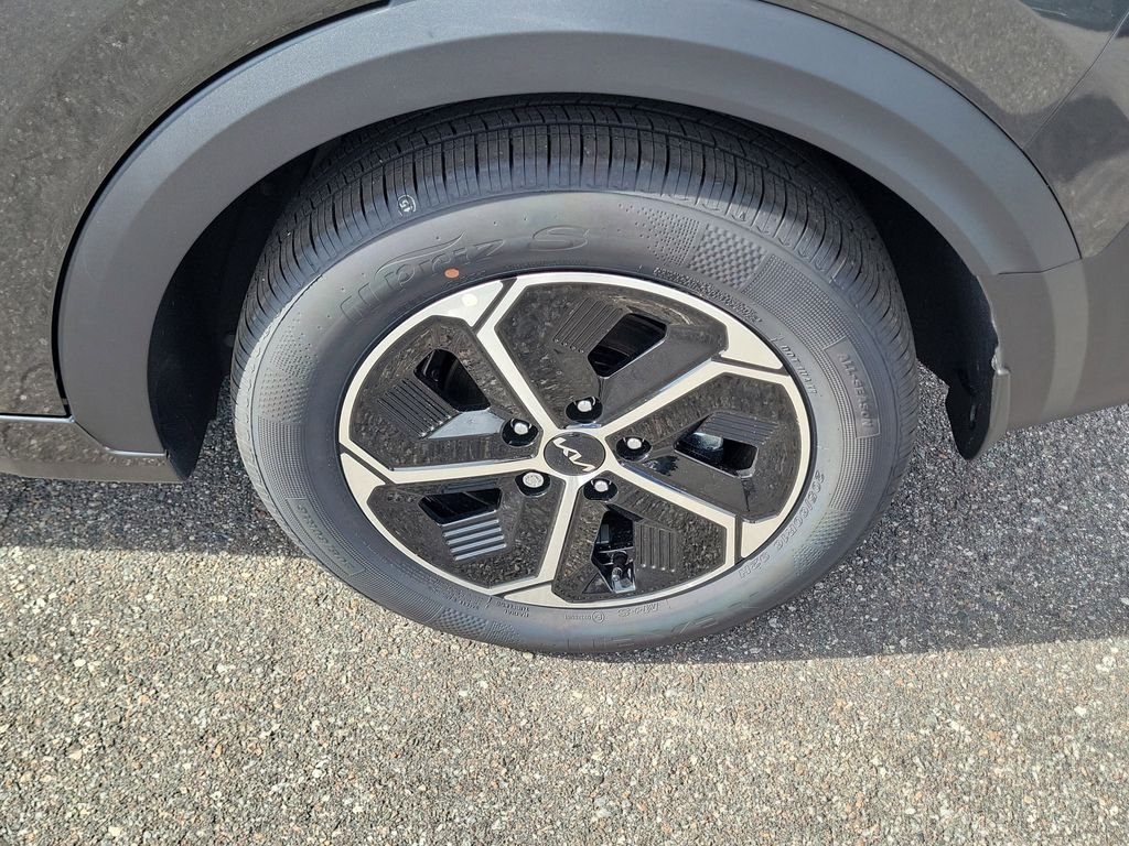 New 2026 Gray Kia LX image 36