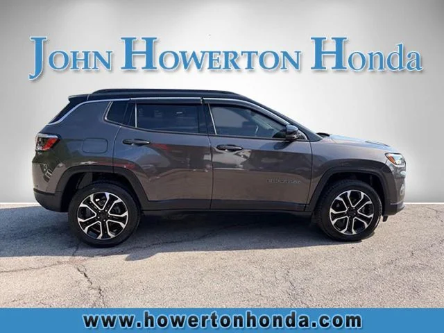 Used 2022 Gray Jeep Limited image 3