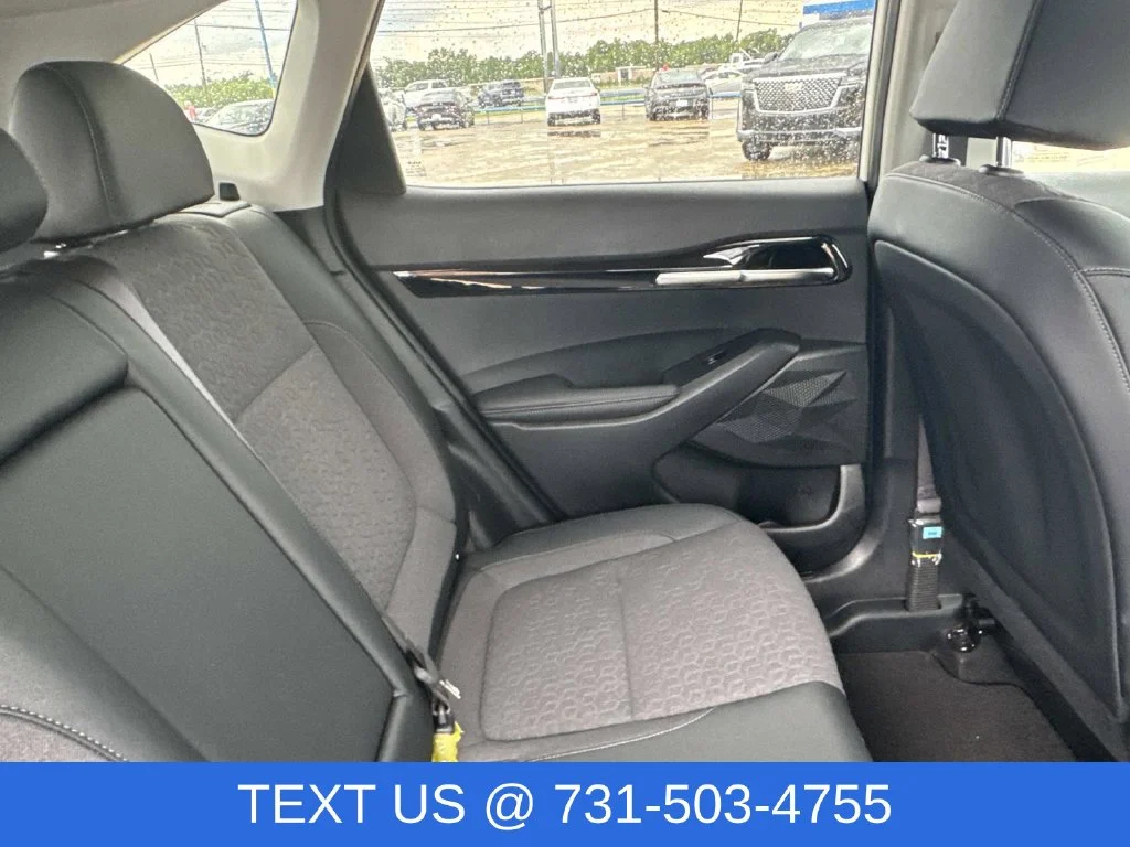 Used 2025 White Kia S image 15