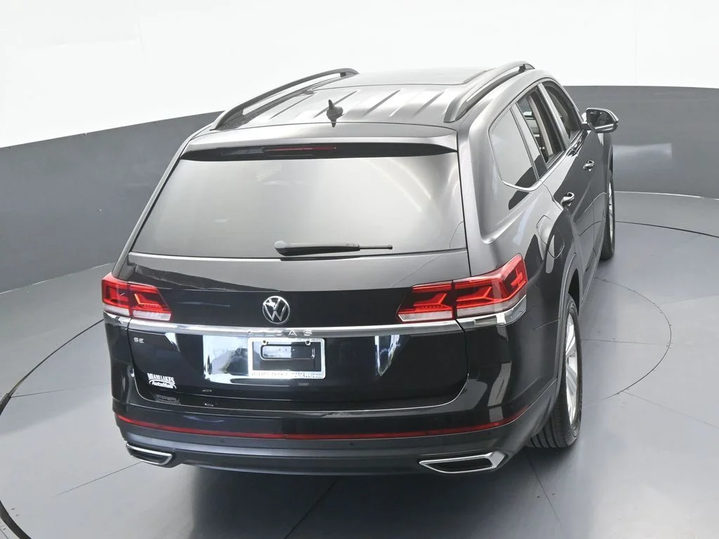 Used 2021 Deep Black Volkswagen 2.0T SE w/Technology image 51