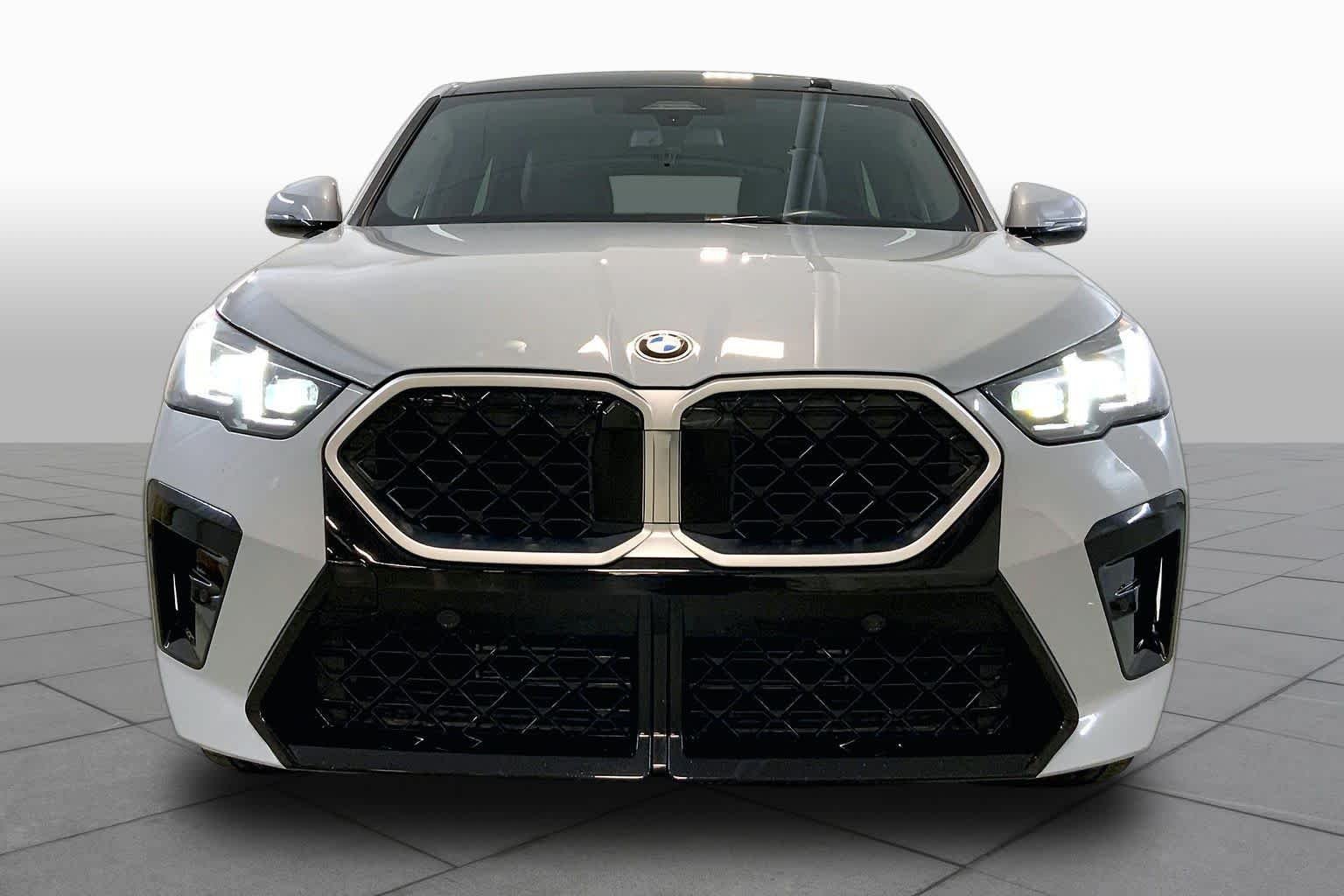 Used 2024 Brooklyn Grey Metallic BMW xDrive28i image 3