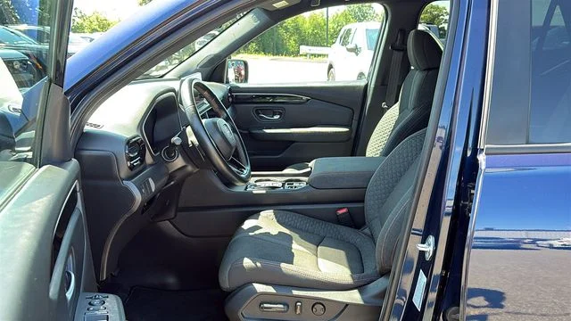 Used 2025 Blue Honda Sport image 10