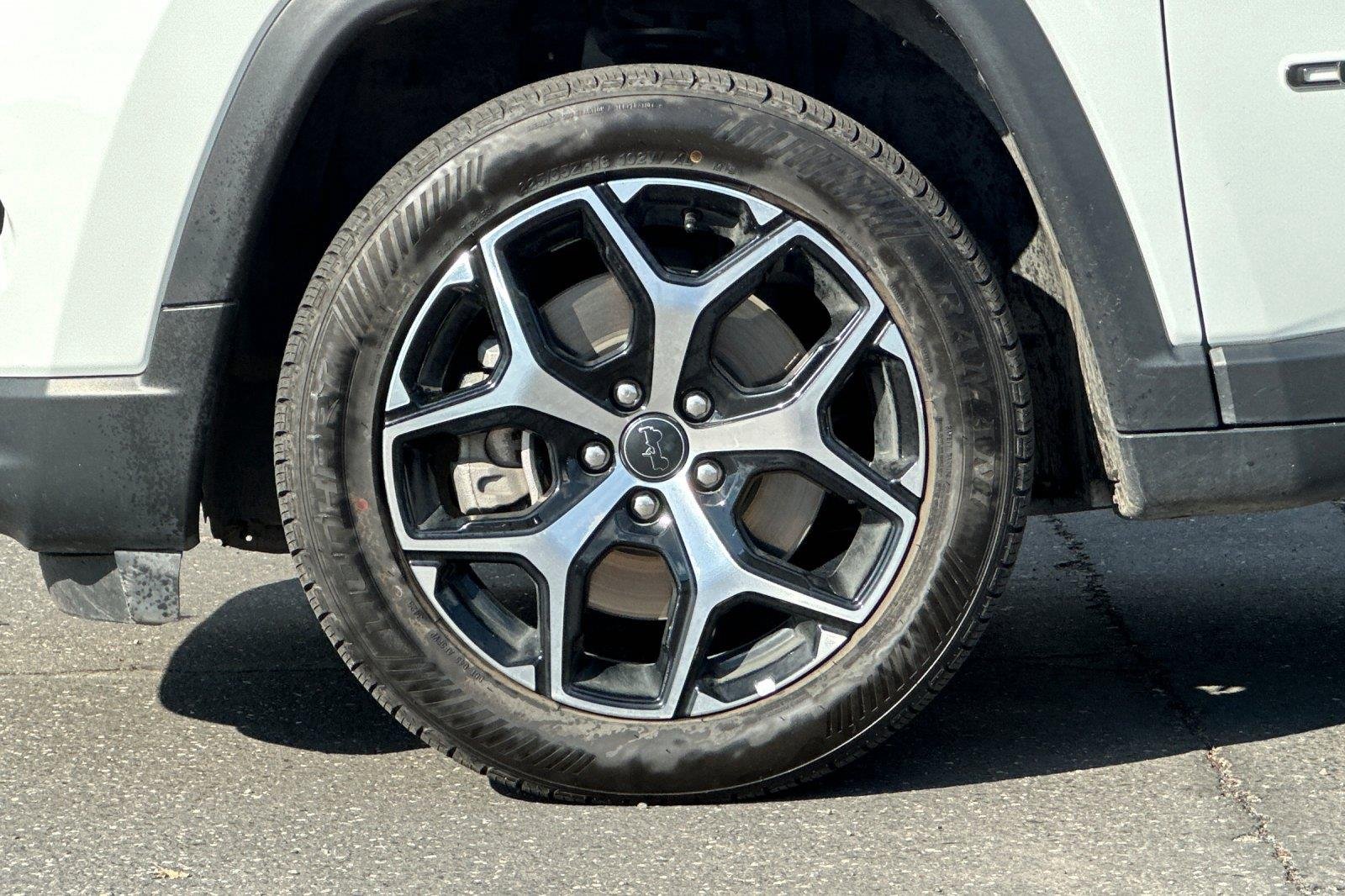 Certified Used 2025 Bright White Clearcoat Jeep Limited image 24