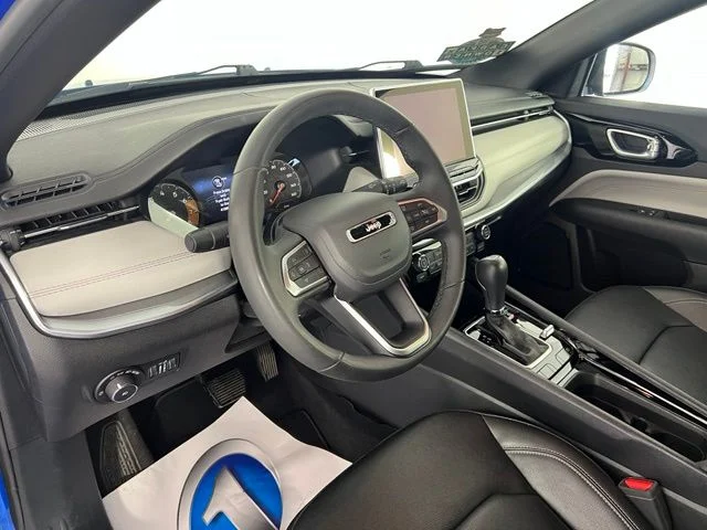 Used 2025 Blue Jeep Limited image 12