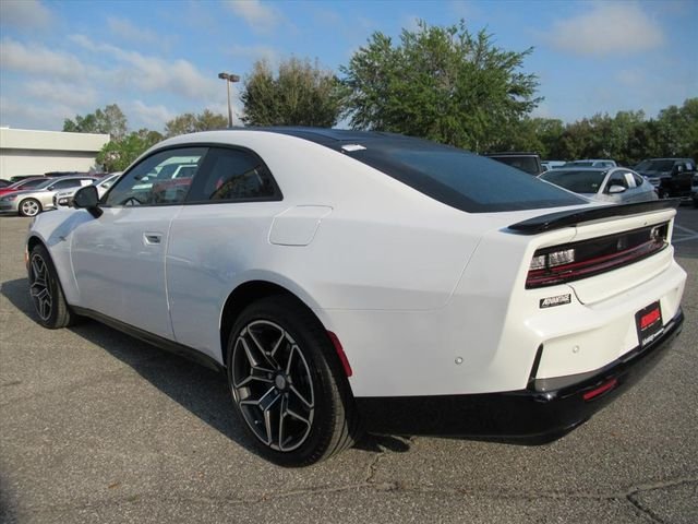 New 2026 White Knuckle Exterior Paint Dodge R/T Plus image 4