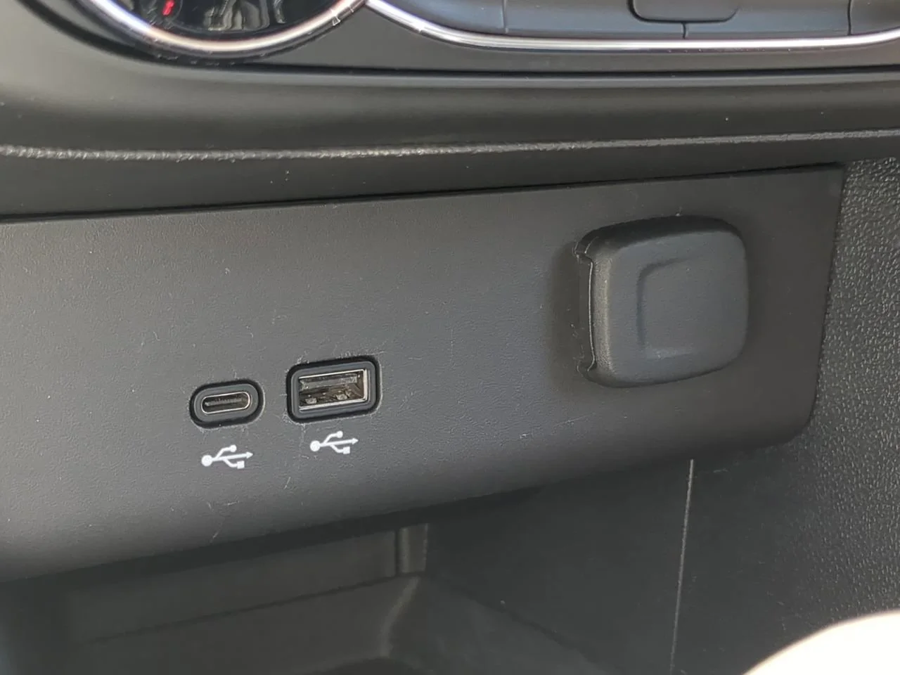 2025 Buick Encore GX Preferred - Photo 20