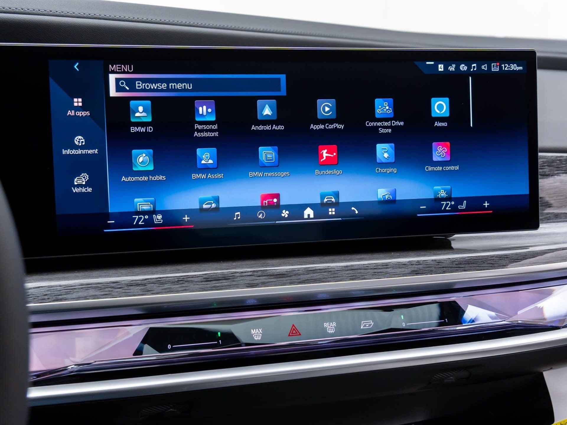 2025 BMW 7 Series 750e - Photo 23