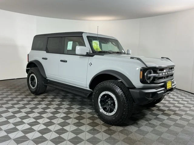 New 2026 Avalanche Gray Ford Outer Banks image 3