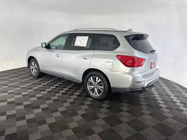 Used 2019 Silver Nissan SV image 7