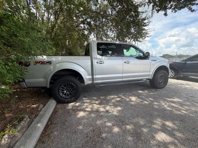 Used 2019 Ingot Silver Ford XLT image 3