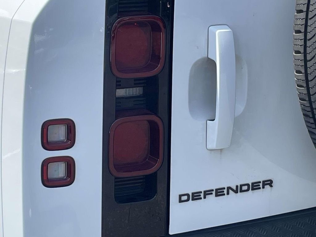 Certified Used 2023 Santorini Black Metallic Land Rover S image 10