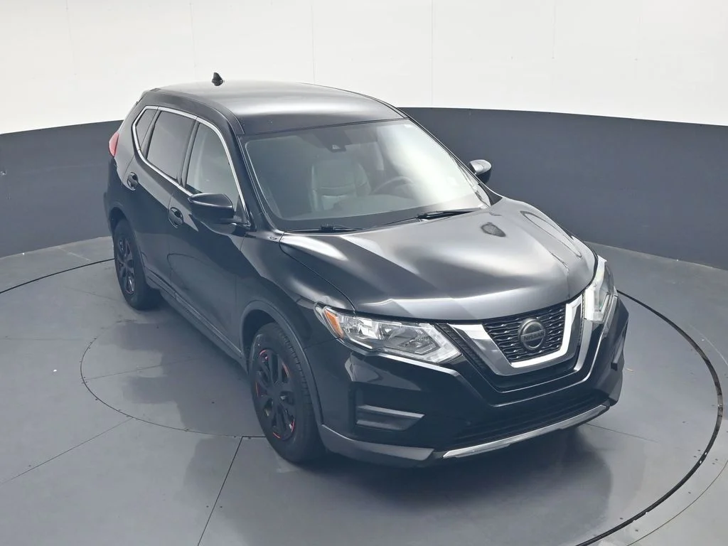 Used 2020 Black Nissan S image 32