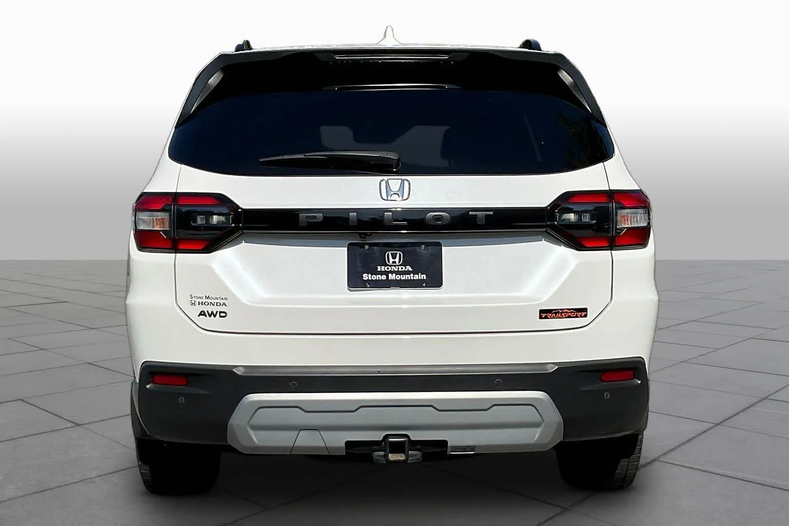 Used 2025 Platinum White Pearl Honda TrailSport image 5