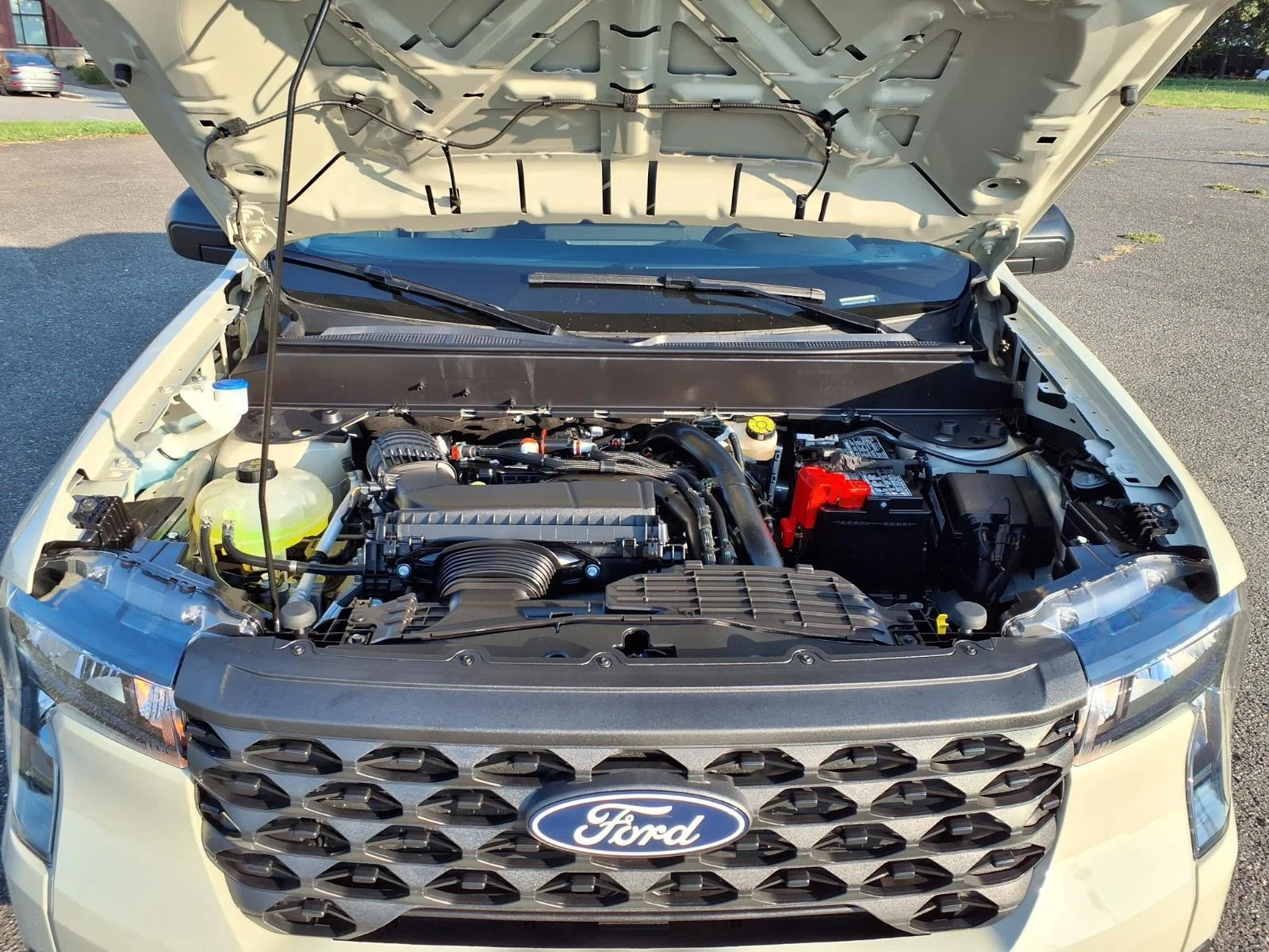 Used 2025 Desert Sand Ford XL image 30