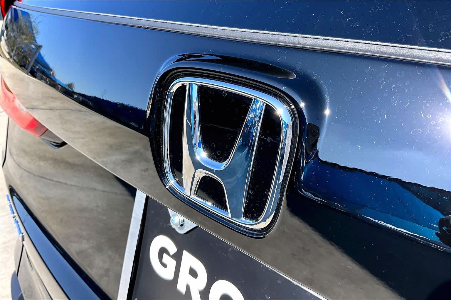 New 2026 Crystal Black Pearl Honda AWD EX image 15