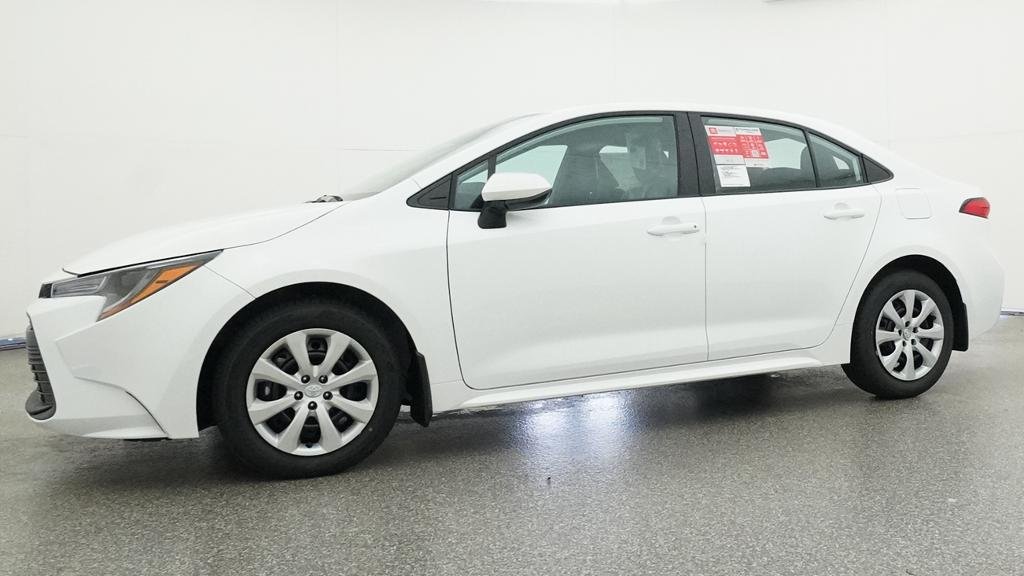 New 2026 Ice Cap Toyota LE image 4