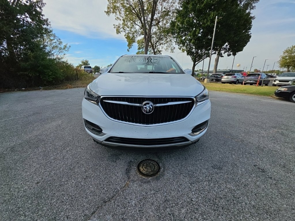 Used 2020 White Buick Essence image 3