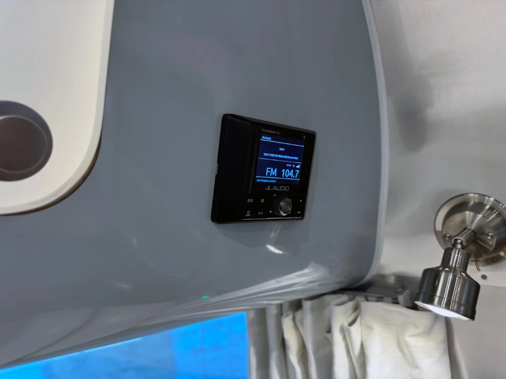 Used 2022 SILVER AIRSTREAM  image 41