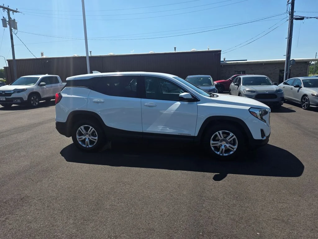Used 2018 GMC Terrain SLE with VIN 3GKALMEV1JL352567 for sale in Dover, OH